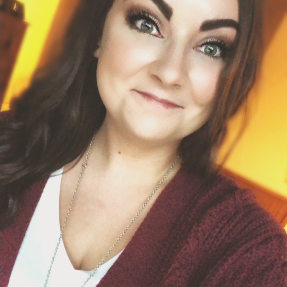 Meet your Posher, Marisa